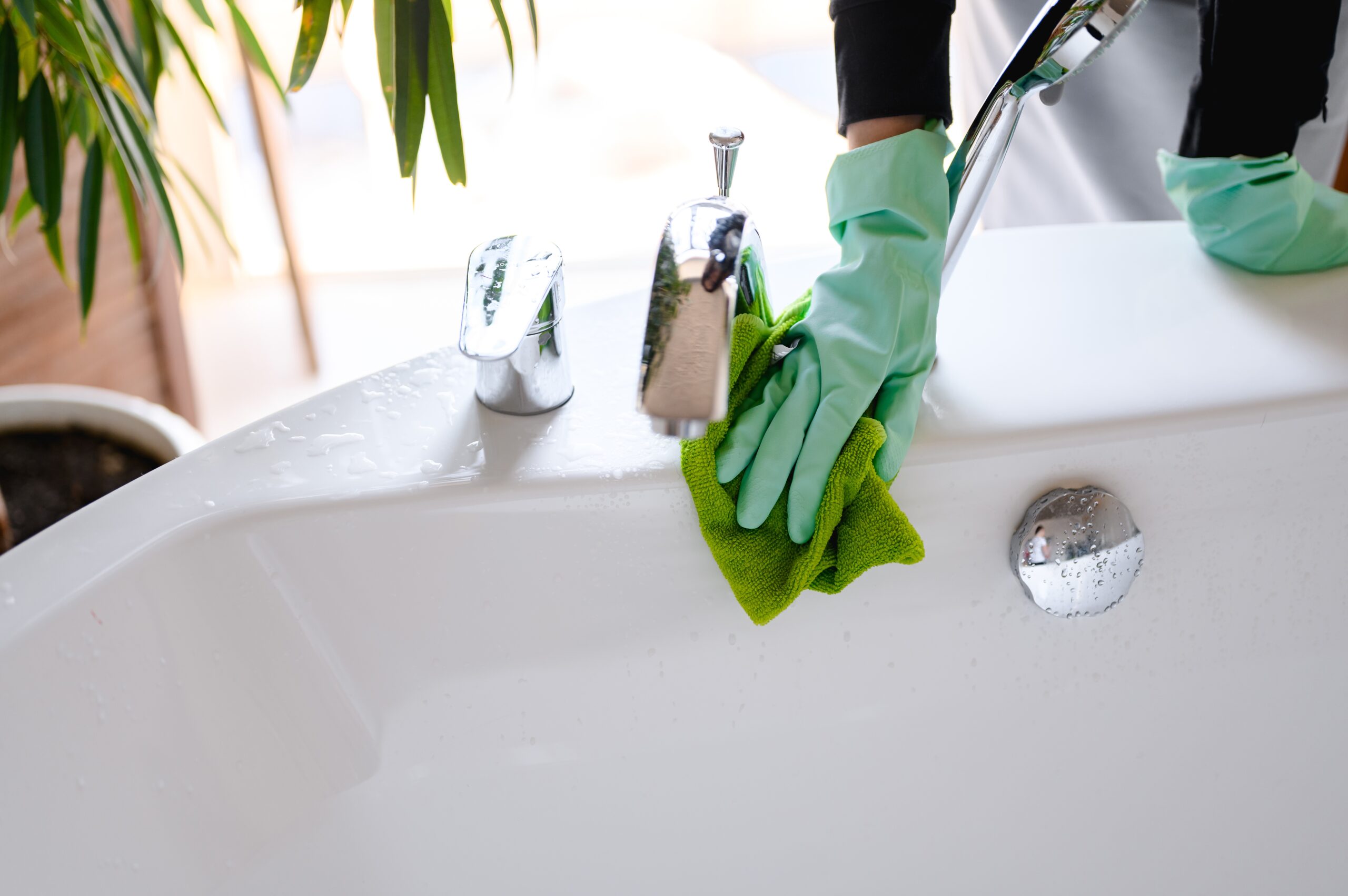 a-girl-in-green-rubber-gloves-and-a-gray-apron-was-2026-01-07-05-42-47-utc